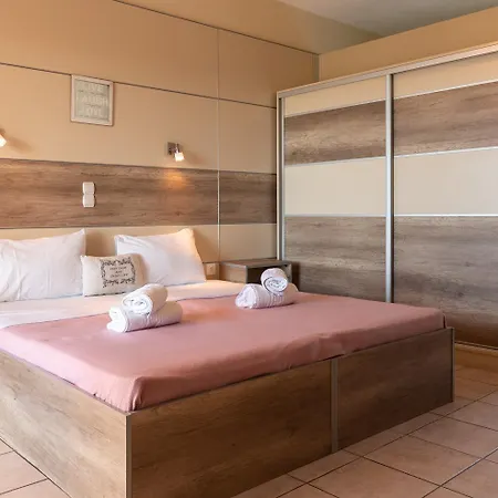 Catamaran Corfu 3* אצ'ארבי