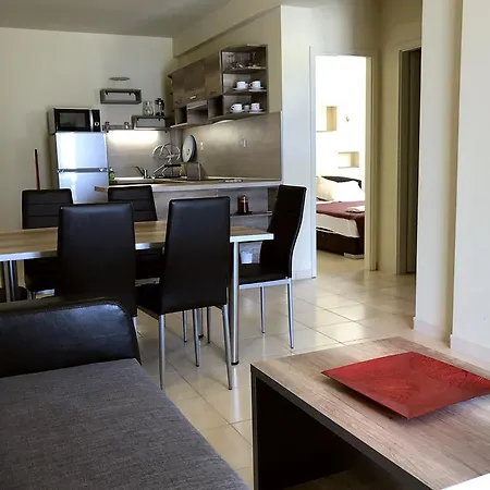 Lägenhetshotell Catamaran Corfu 3*