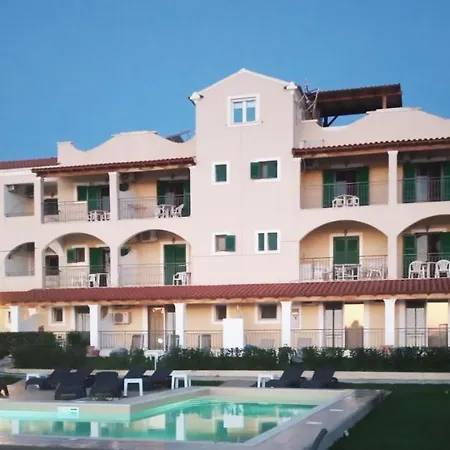 Catamaran Corfu Lägenhetshotell Acharavi (Corfu)